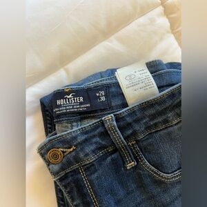 Hollister Ultra High Rise Jean Legging